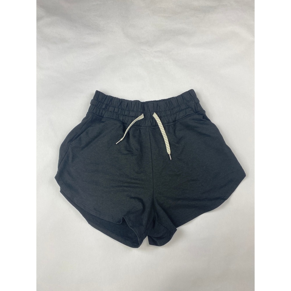 Vuori Halo Women's Shorts Size M Heathered Black Performance Athletic